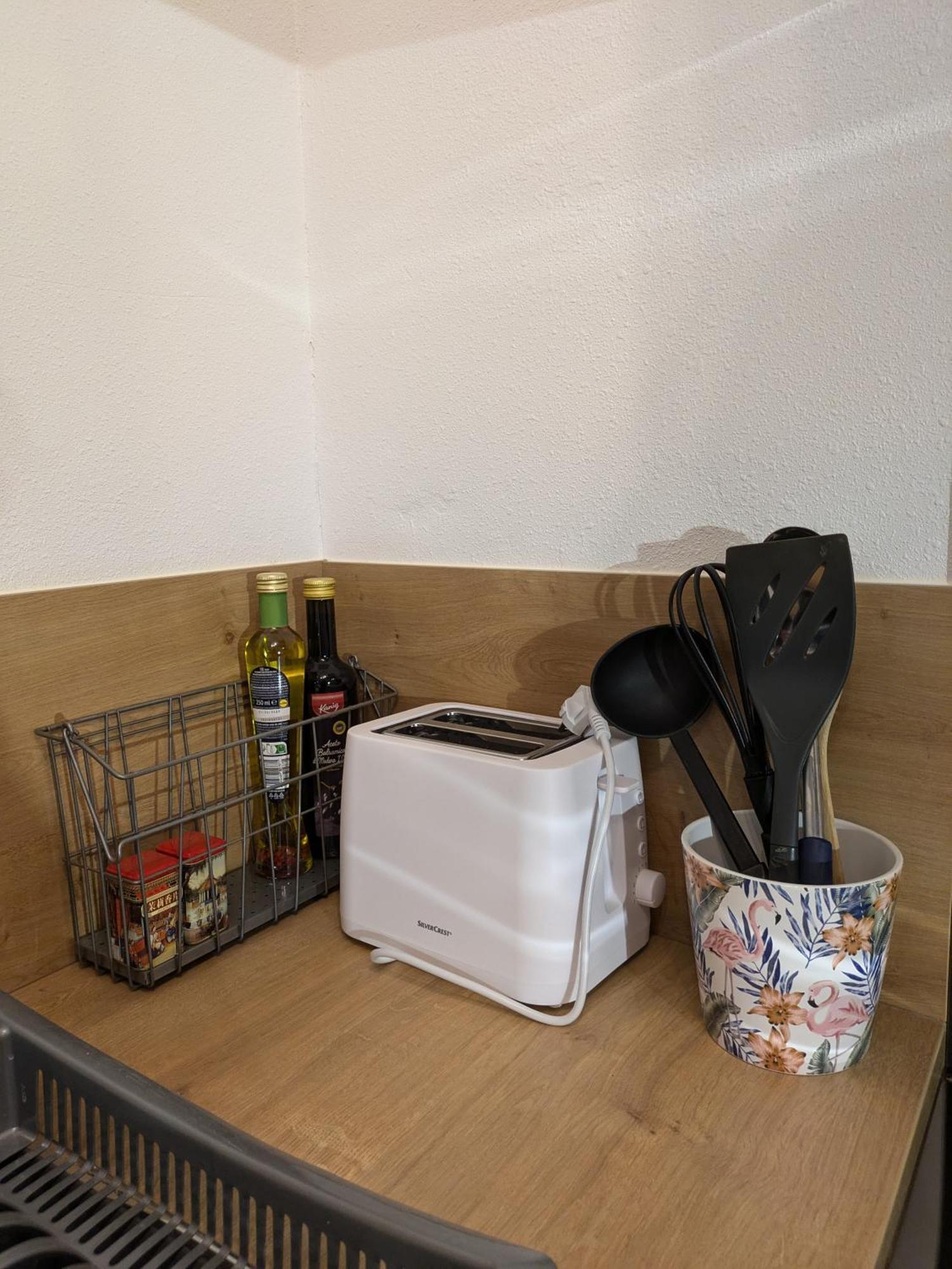 Sous La Tour Apartman Poligny  Kültér fotó